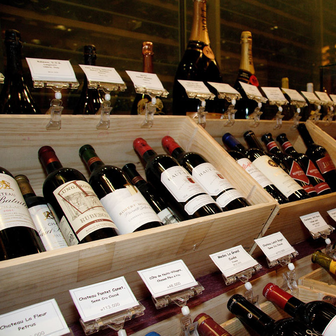 【高檔法國(guó)波爾多紅酒】圖片,海量精選高清圖片庫(kù)_廣州進(jìn)口紅酒批發(fā)中心-中國(guó)網(wǎng)庫(kù)